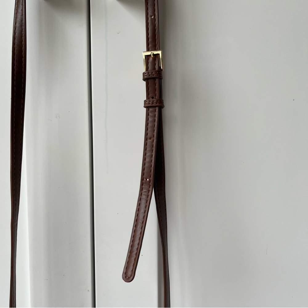 Elegant Black and Brown Crossbody Bag - Picture 7 of 7